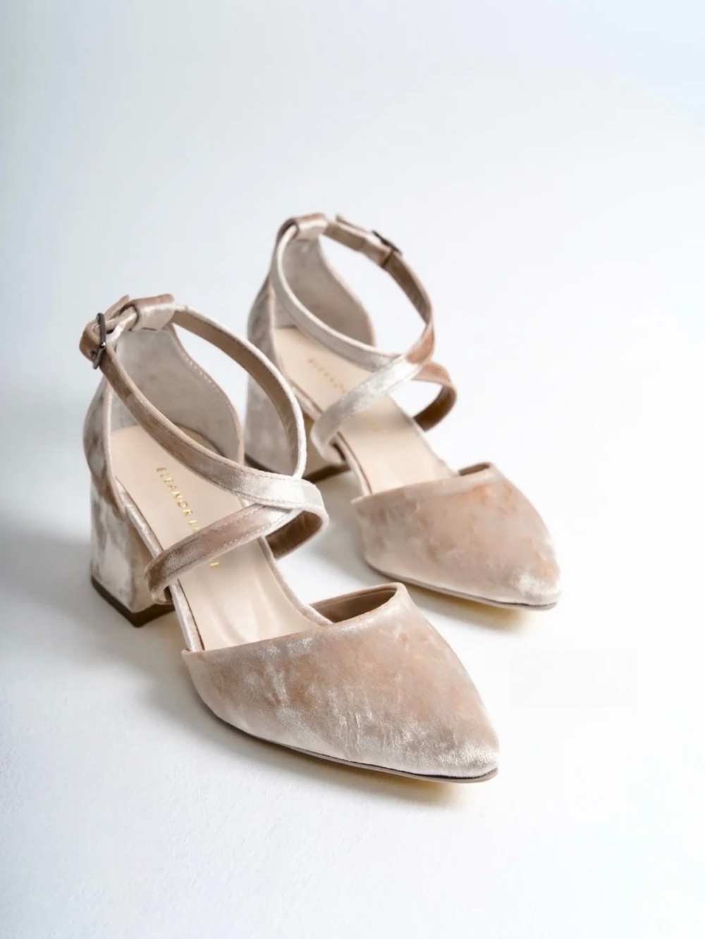 ELEANOR LOUISE
Nils | Beige Velvet Criss Cross Mid Heels